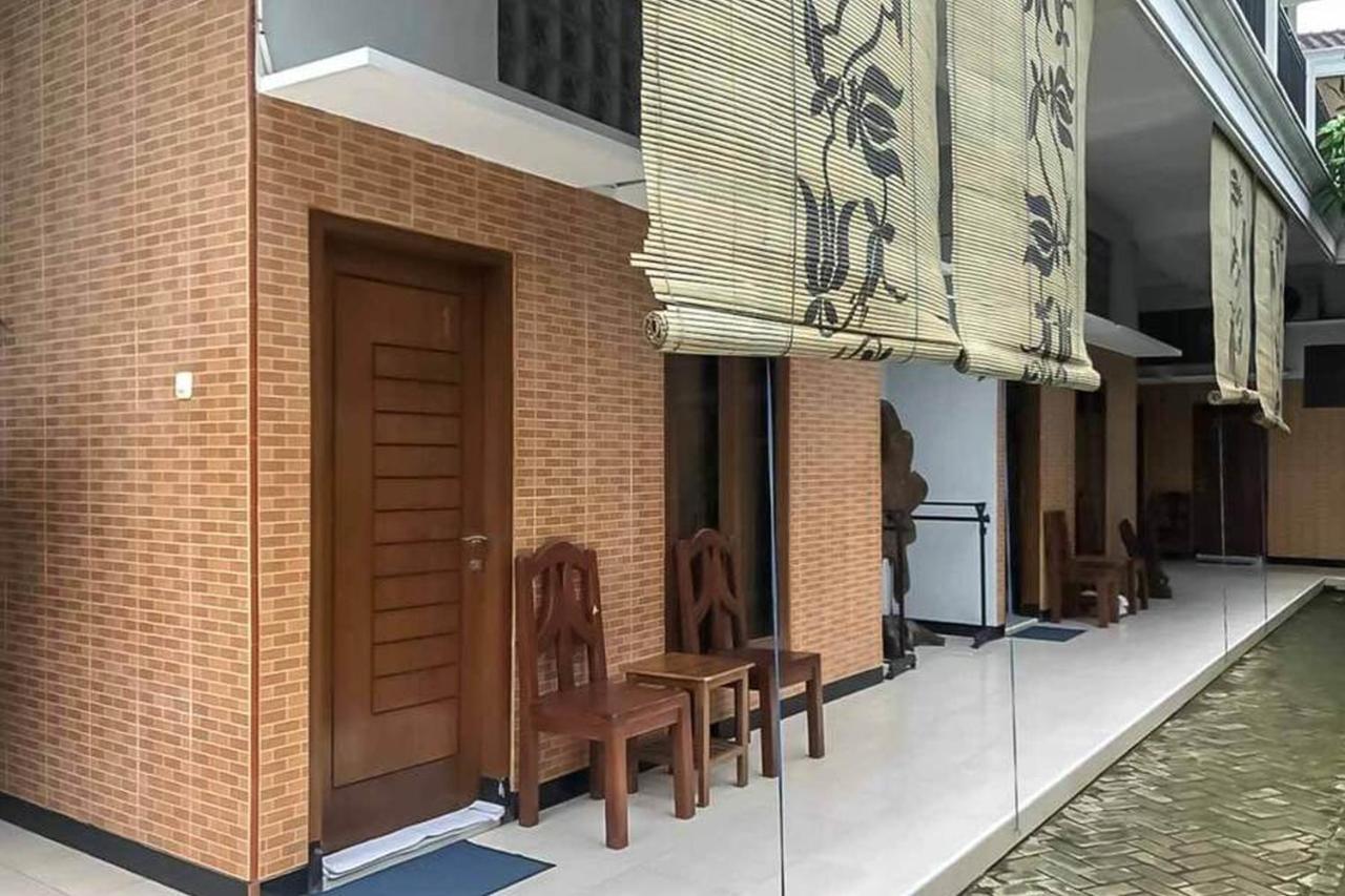 Malang Hill Syariah Redpartner Hotel Buitenkant foto