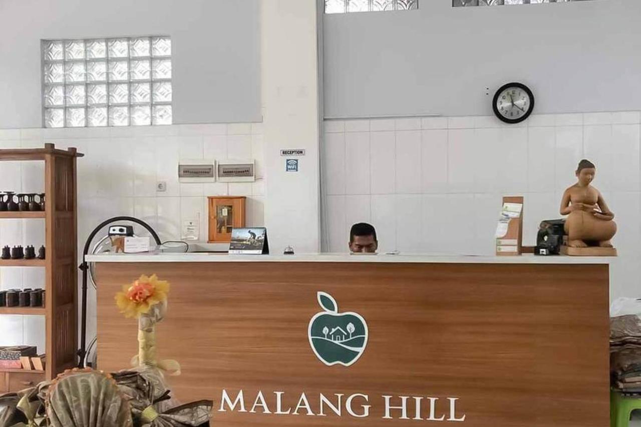 Malang Hill Syariah Redpartner Hotel Buitenkant foto